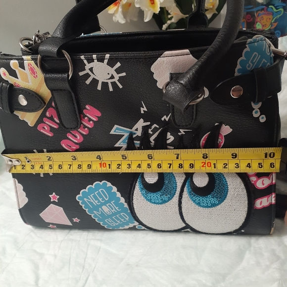 Mini - Picture 2 of 8